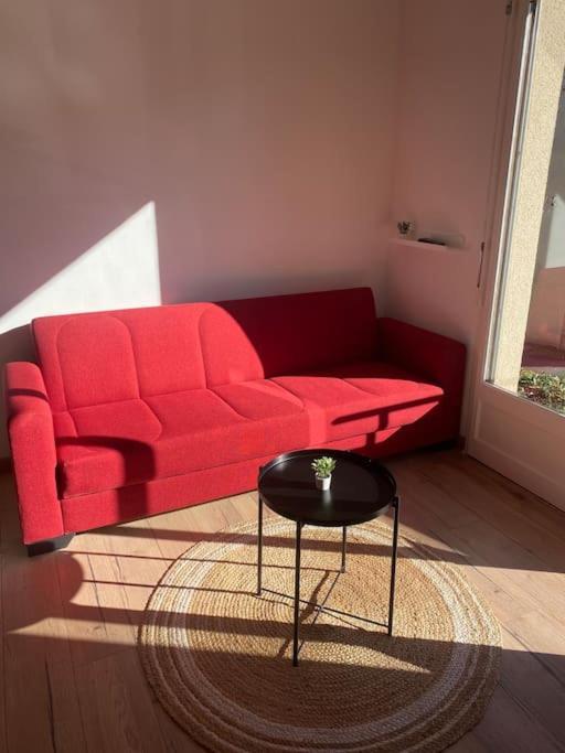 Studio Moderne Et Cosy Avec Balcon Et Parking Apartment Perigueux Ngoại thất bức ảnh