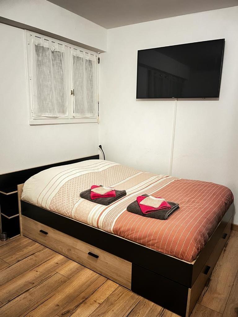 Studio Moderne Et Cosy Avec Balcon Et Parking Apartment Perigueux Ngoại thất bức ảnh